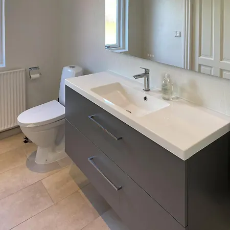 Casa vacanze 4 Bedroom Amazing In Farso *